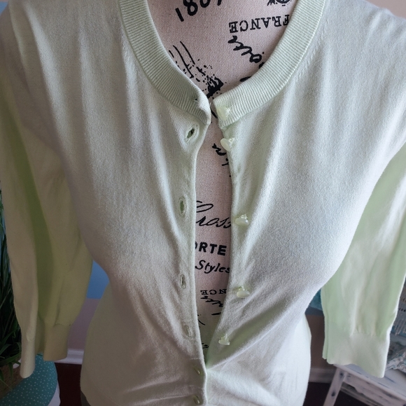 J. CREW Light Green Cardigan - Picture 2 of 6